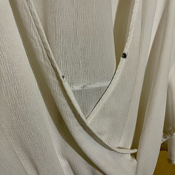 RUFFLE SHORT SLEEVE WOMENS TOP - Picture 5 of 8